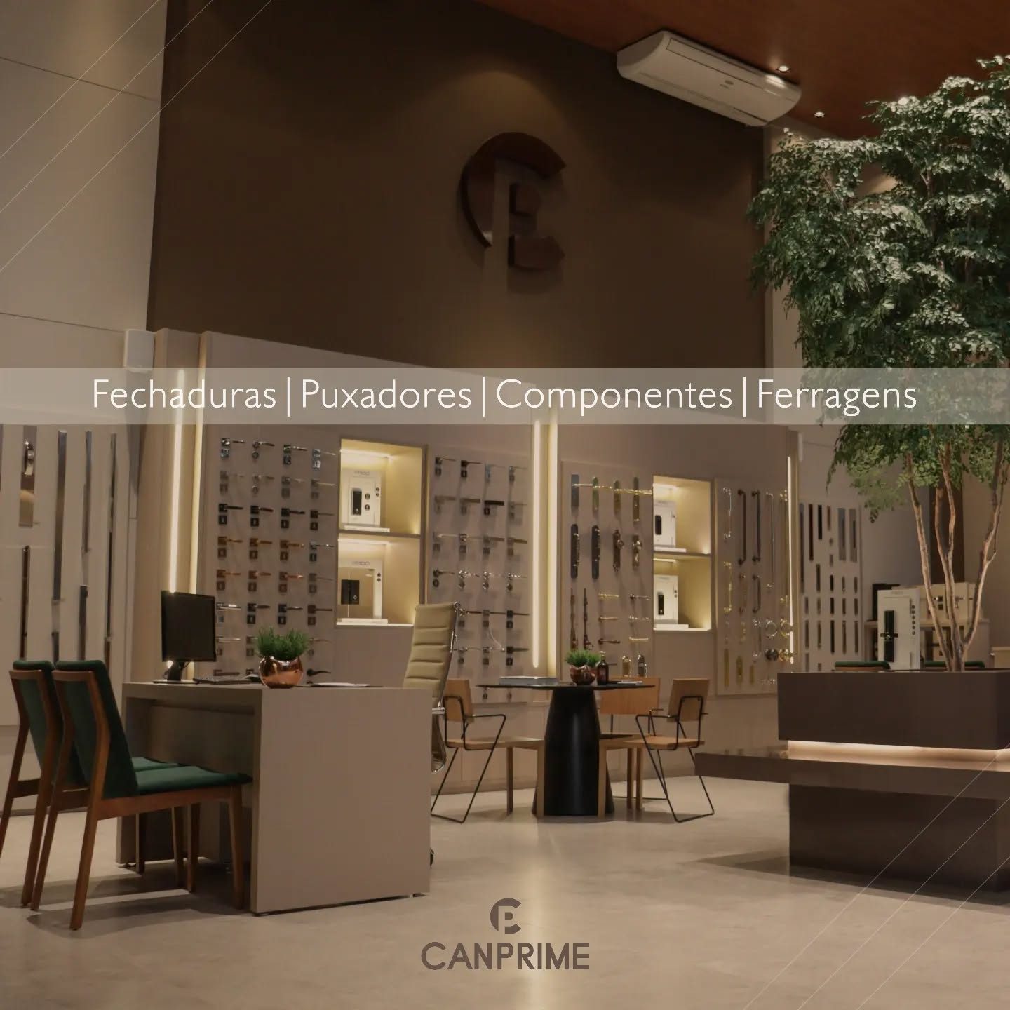 Vitrines com fechaduras e ferragens no showroom